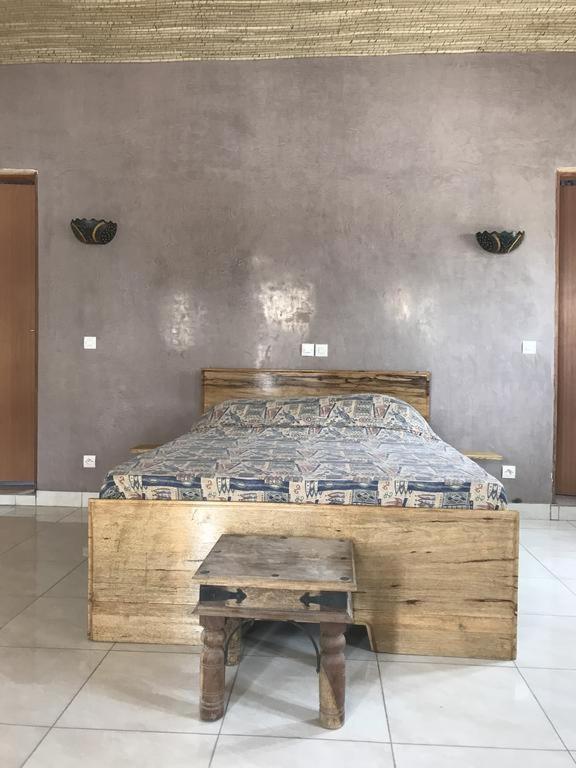 Auberge La Praline Toubakouta Екстериор снимка